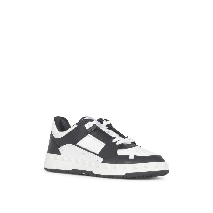 Valentino - Freedots XL low-top trainers in calf leather