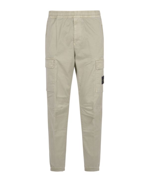 Cargo pants with tapered leg