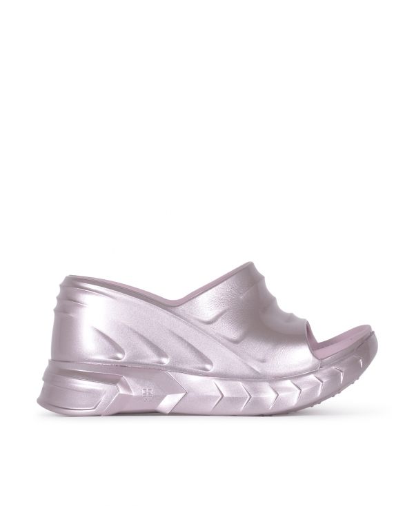 Marshmallow wedge sandals in laminated rubber